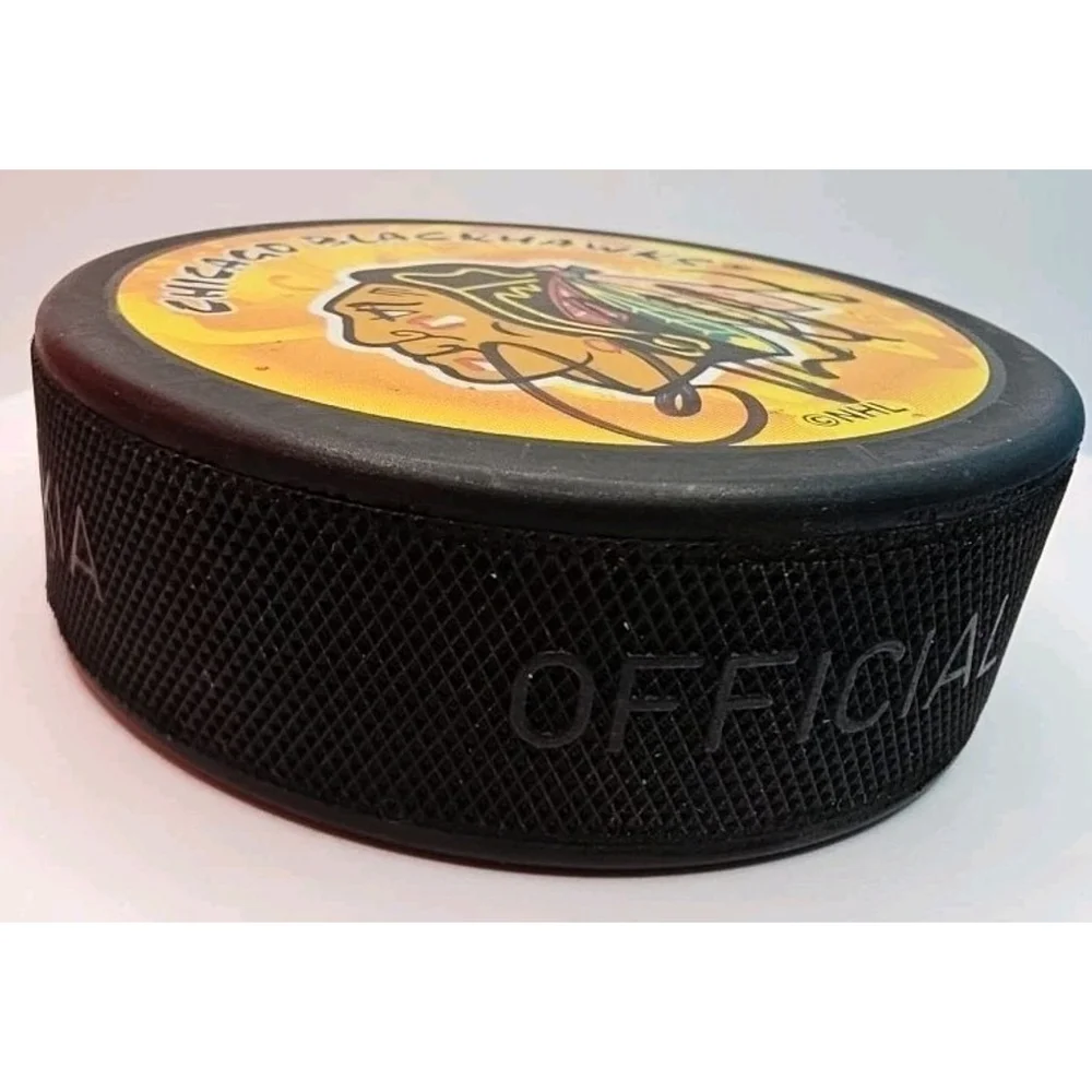 Cam Russell #8 Signed NHL Chicago Blackhawks Puck Autographed Signature Halifax - Picture 3 of 6
